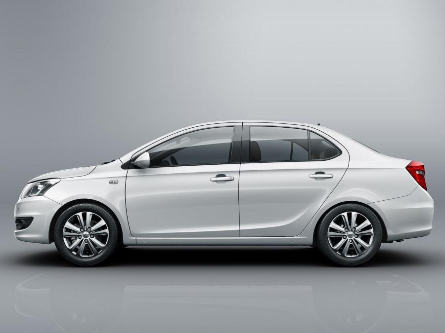  Chery E3 2013 года  (фото 2 из 3)